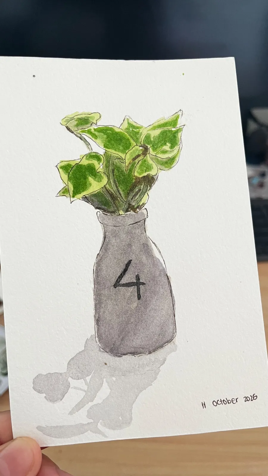 smol table vase