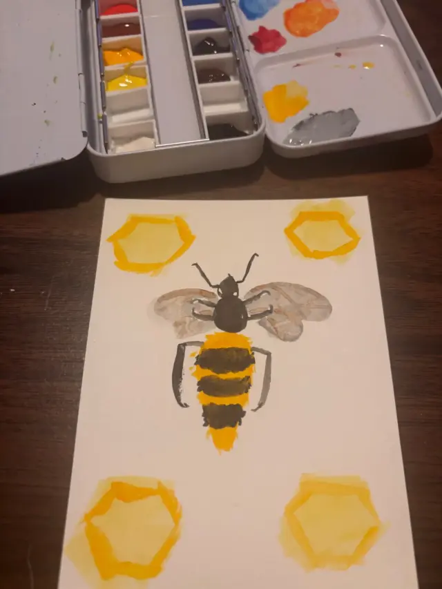 buzzin’ around