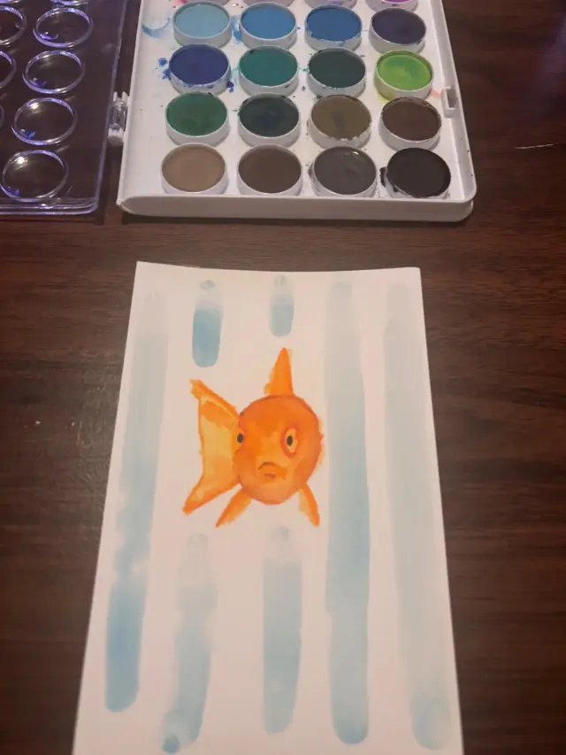 goldfish on stripes
